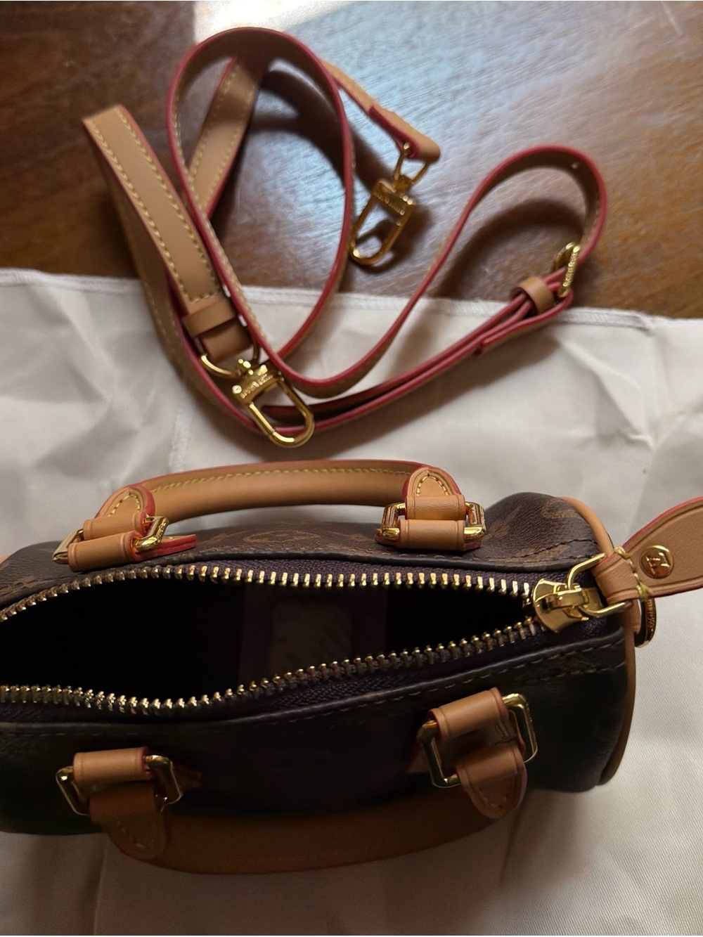 LV Speedy Nano Crossbody bag - Picture 4 of 9